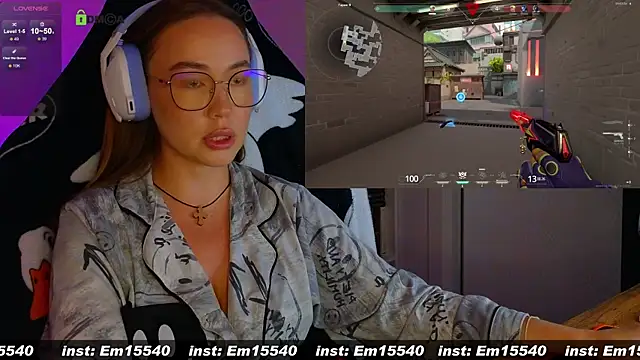 Snapshot of Emili1- chatting on 01.15.25 Emili1- online show from 01.15.25