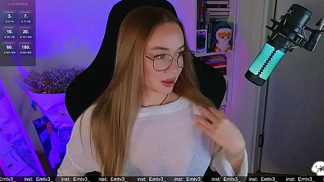 Emili1- online show from 12.03.25