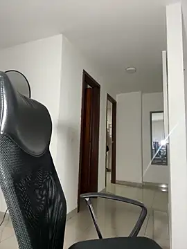 Snapshot of emma_oxford chatting on 02.10.26 emma oxford online show from 02.10.26