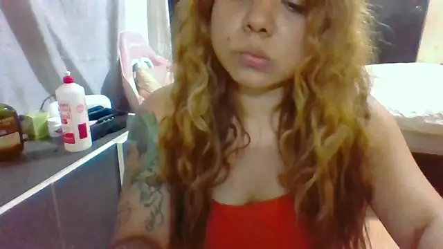 Snapshot of Jennxdolls chatting on 12.27.24 Jennxdolls online show from 12.27.24