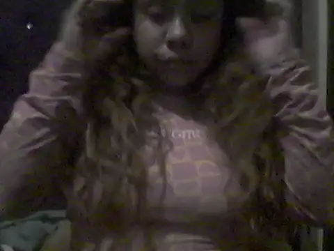 Snapshot of Jennxdolls chatting on 09.19.25 Jennxdolls online show from 09.19.25