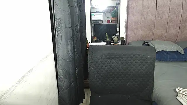 Liza Thurner online show from 12.19.24