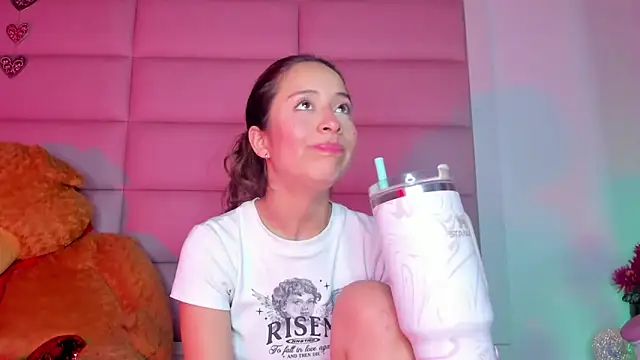 little-Emma online show from 02.10.25