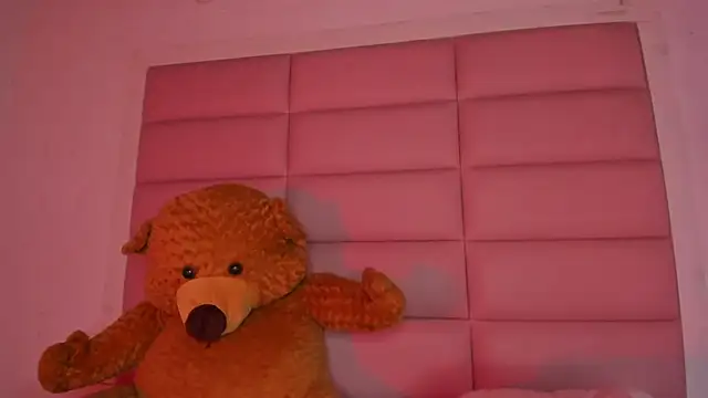 little-Emma online show from 11.07.25