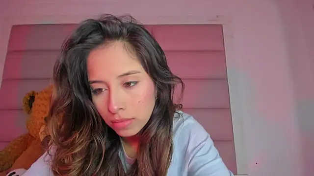 little-Emma online show from 12.14.25