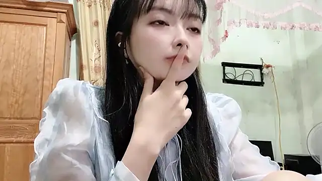 Nery Asian online show from 02.17.26