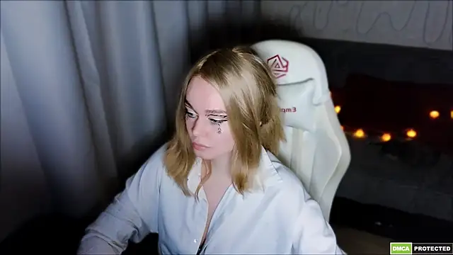 Bad Girl009 online show from 10.28.25