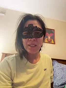 Reinacatchile online show from 02.19.25