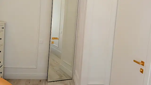 Snapshot of Jacky_Lucky chatting on 02.10.25 Jacky Lucky online show from 02.10.25