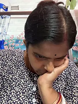 Beauty-queen online show from 02.17.25