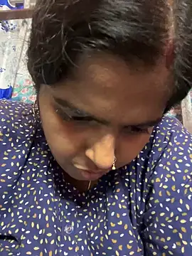 Beauty-queen online show from 02.22.25