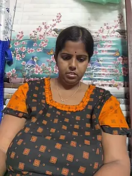 Beauty-queen online show from 03.11.25