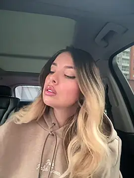 Alirawrz online show from 02.27.25