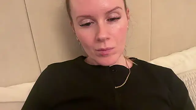 redheadrosie69 online show from 11.28.25