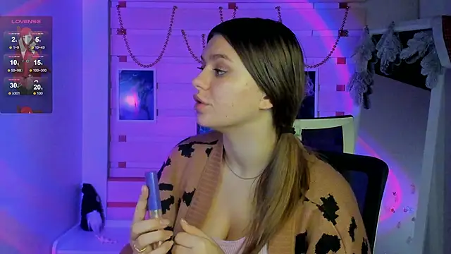 Snapshot of Josephine_Kiss chatting on 12.11.24 Josephine Kiss online show from 12.11.24