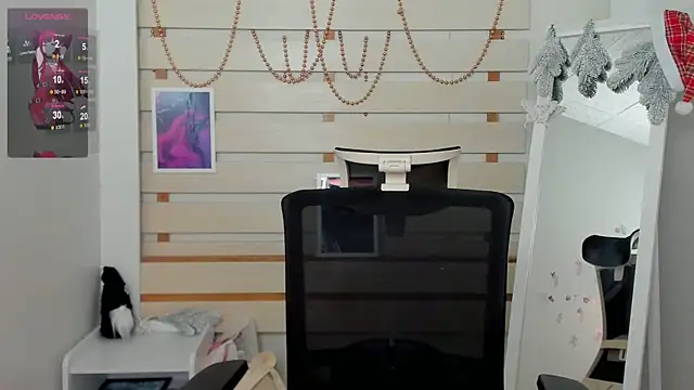 Snapshot of Josephine_Kiss chatting on 12.24.24 Josephine Kiss online show from 12.24.24