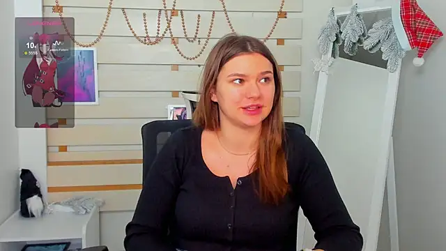 Snapshot of Josephine_Kiss chatting on 12.28.24 Josephine Kiss online show from 12.28.24
