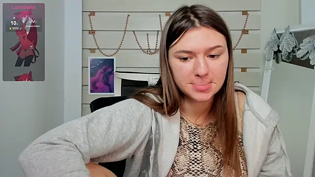Snapshot of Josephine_Kiss chatting on 01.15.25 Josephine Kiss online show from 01.15.25