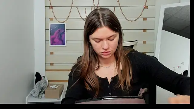 Snapshot of Josephine_Kiss chatting on 01.23.25 Josephine Kiss online show from 01.23.25