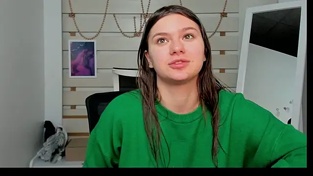 Snapshot of Josephine_Kiss chatting on 01.28.25 Josephine Kiss online show from 01.28.25