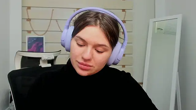 Snapshot of Josephine_Kiss chatting on 02.09.25 Josephine Kiss online show from 02.09.25