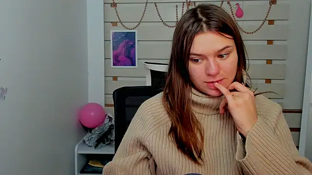 Snapshot of Josephine_Kiss chatting on 02.12.25 Josephine Kiss online show from 02.12.25