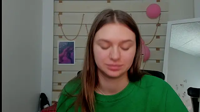 Snapshot of Josephine_Kiss chatting on 02.20.25 Josephine Kiss online show from 02.20.25
