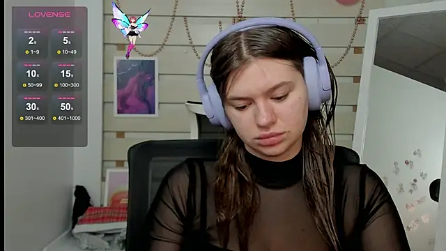 Snapshot of Josephine_Kiss chatting on 03.09.25 Josephine Kiss online show from 03.09.25