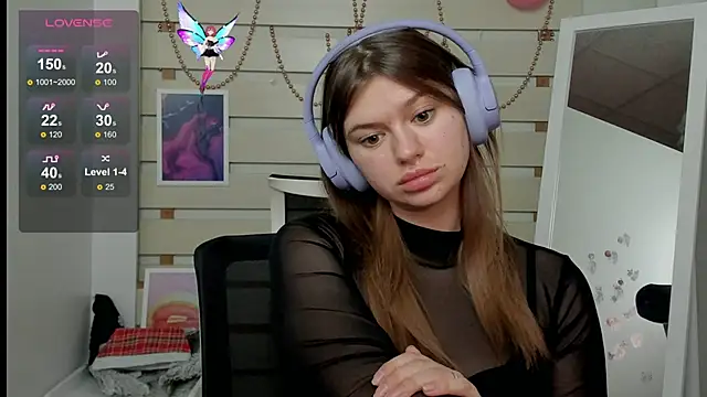 Snapshot of Josephine_Kiss chatting on 03.09.25 Josephine Kiss online show from 03.09.25
