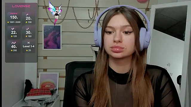 Snapshot of Josephine_Kiss chatting on 03.09.25 Josephine Kiss online show from 03.09.25