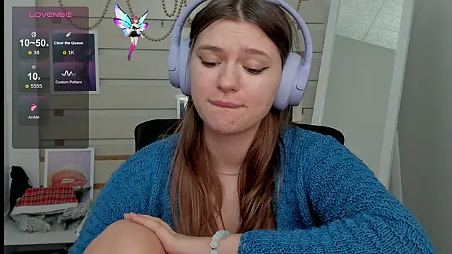 Snapshot of Josephine_Kiss chatting on 03.15.25 Josephine Kiss online show from 03.15.25