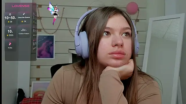 Snapshot of Josephine_Kiss chatting on 03.16.25 Josephine Kiss online show from 03.16.25