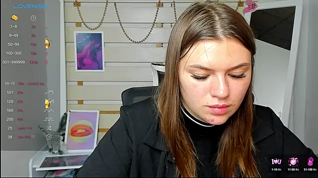 Snapshot of Josephine_Kiss chatting on 09.10.25 Josephine Kiss online show from 09.10.25