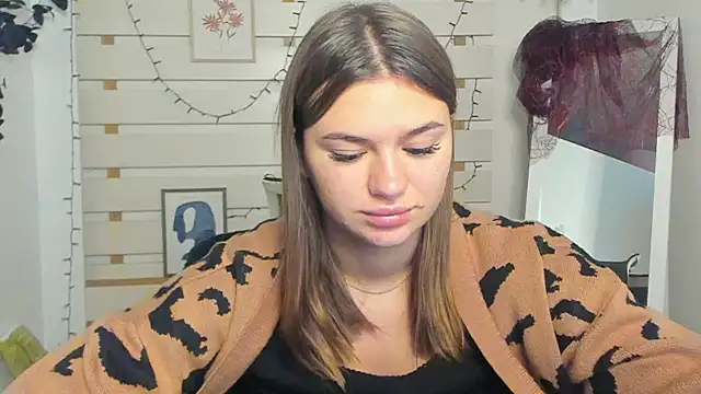 Josephine Kiss online show from 11.07.25