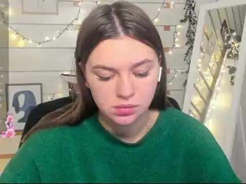 Josephine Kiss online show from 11.26.25