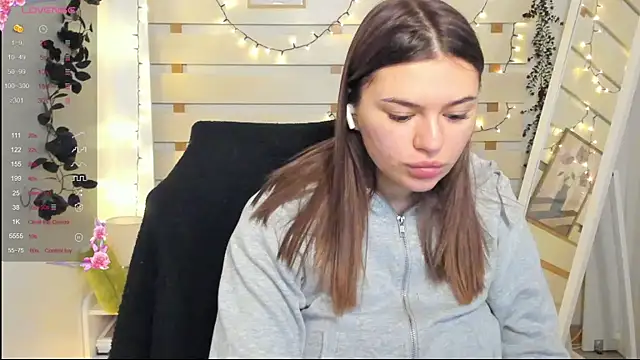 Josephine Kiss online show from 01.09.26