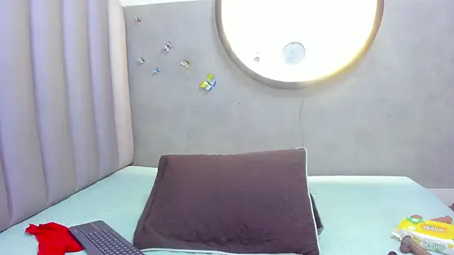 Snapshot of SussanMilf_ chatting on 07.17.26 SussanMilf online show from 07.17.26