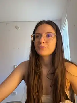 Snapshot of livgomez chatting on 03.15.26 livgomez online show from 03.15.26
