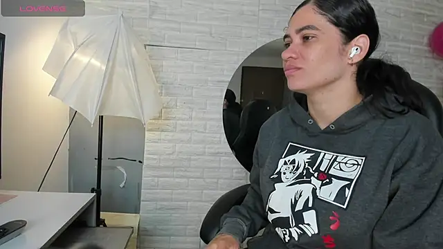 Snapshot of sussy__stone chatting on 07.12.26 sussy stone online show from 07.12.26
