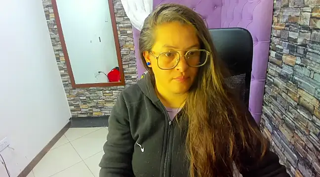 SaraThomso online show from 03.20.25