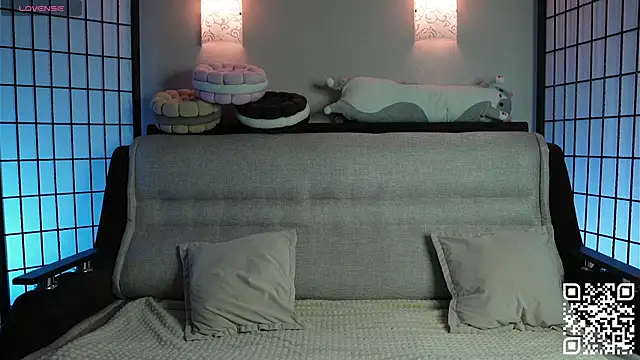 Snapshot of Mary_Shake chatting on 11.29.25 Mary Shake online show from 11.29.25