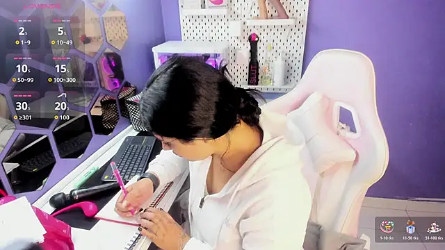 Danna 777  online show from 11.11.25