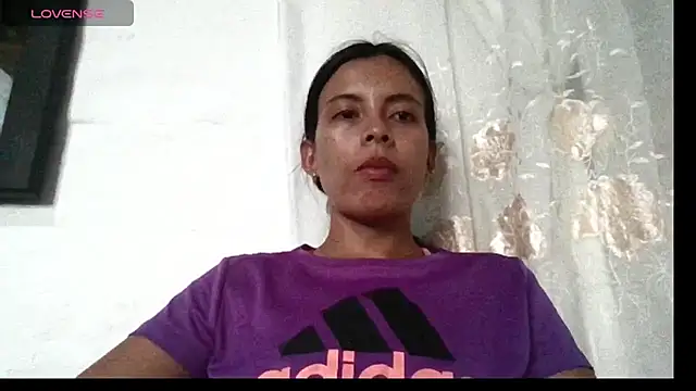 Snapshot of stefany_sexxx chatting on 02.01.25 stefany sexxx online show from 02.01.25