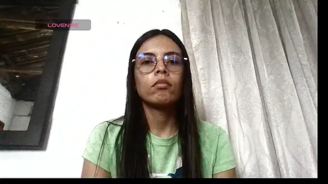 Snapshot of stefany_sexxx chatting on 03.15.25 stefany sexxx online show from 03.15.25