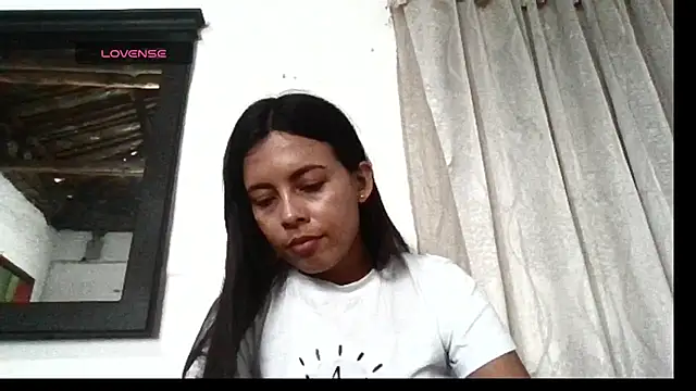 Snapshot of stefany_sexxx chatting on 03.17.25 stefany sexxx online show from 03.17.25