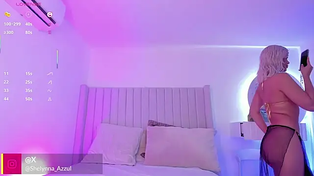 Shelynna azzul online show from 10.17.25