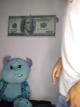 Tifanny Sweett online show from 11.15.25