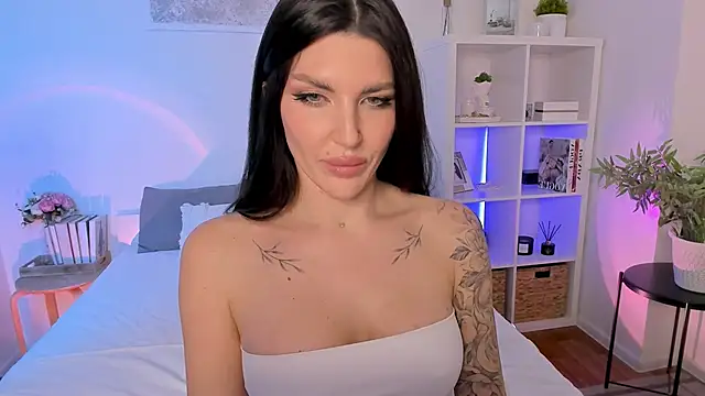 Snapshot of Sasha_Miro chatting on 01.17.25 Sasha Miro online show from 01.17.25