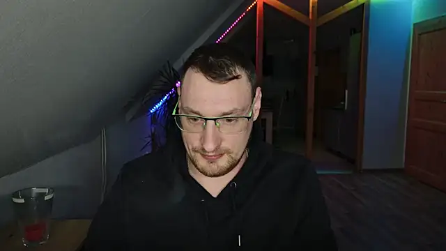 Snapshot of Relsxboy chatting on 02.10.25 Relsxboy online show from 02.10.25