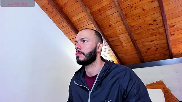 Tom Bailey online show from 10.13.25